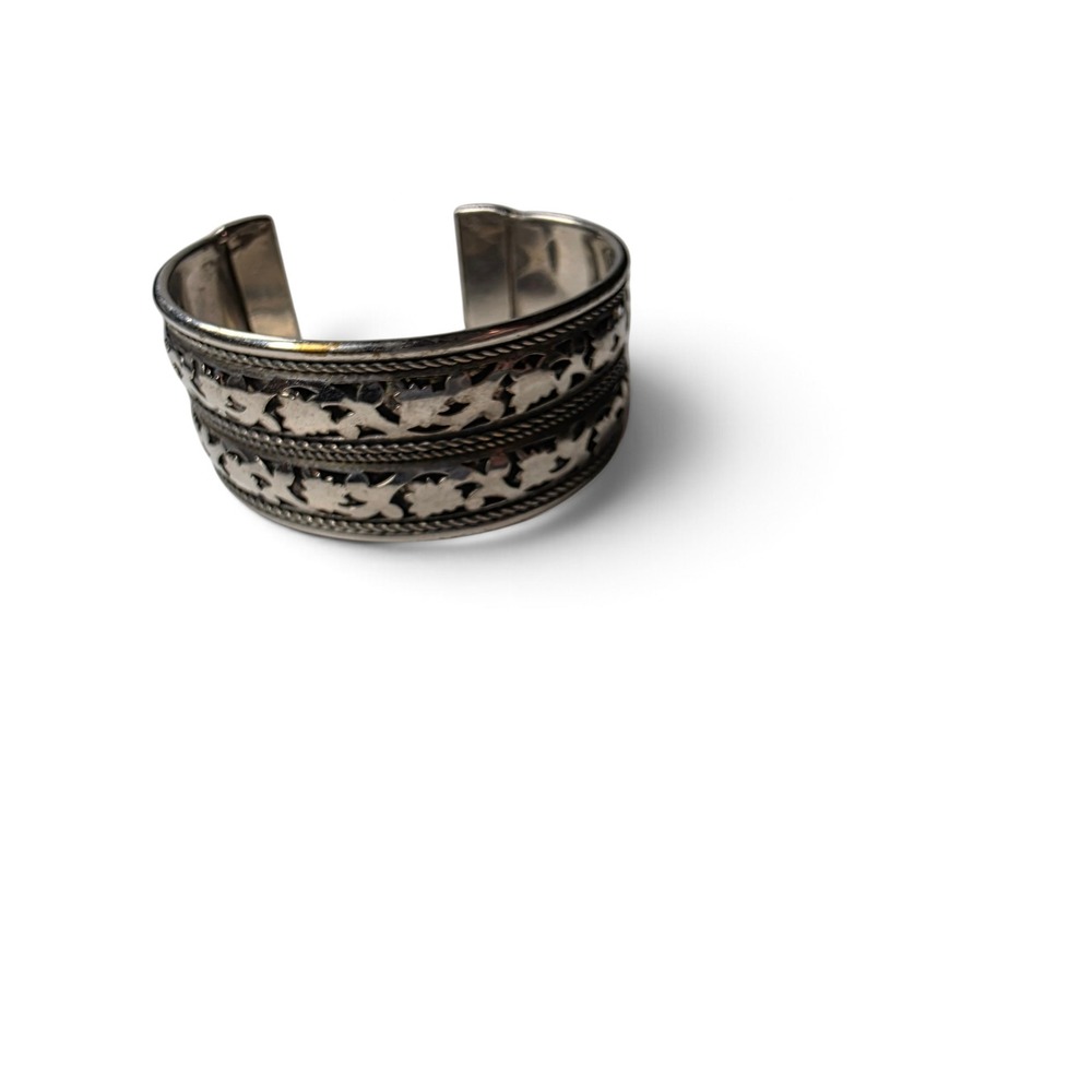 Vintage Silver Tone Floral Openwork Wide Cuff Bracelet Twisted Rope Border Boho - Picture 2 of 6